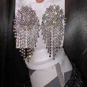 Glam chandelier earrings - not heavy